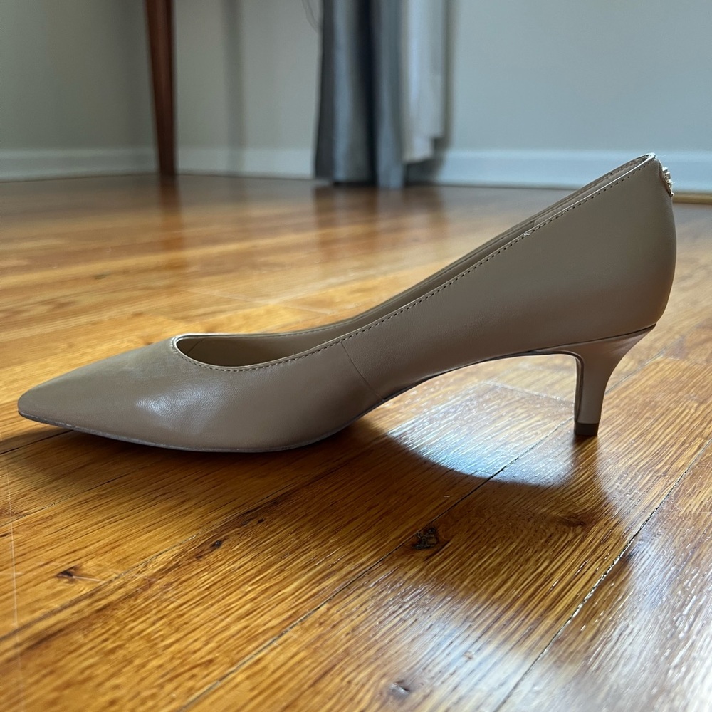Sam Edelman Dori Kitten Heel Pump - Picture 2 of 7